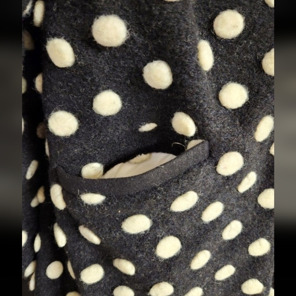 🆕 Women's MODCLOTH Vintage Black And Ivory 3D Polka Dot Print Wool Blend Coat - Picture 9 of 15